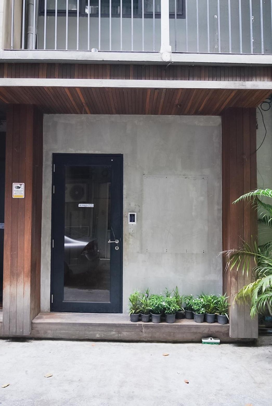 Z โกอินน์ สีลม - สถานีรถไฟฟ้าเซนต์หลุยส์ Go Inn Silom Bangkok Esterno foto